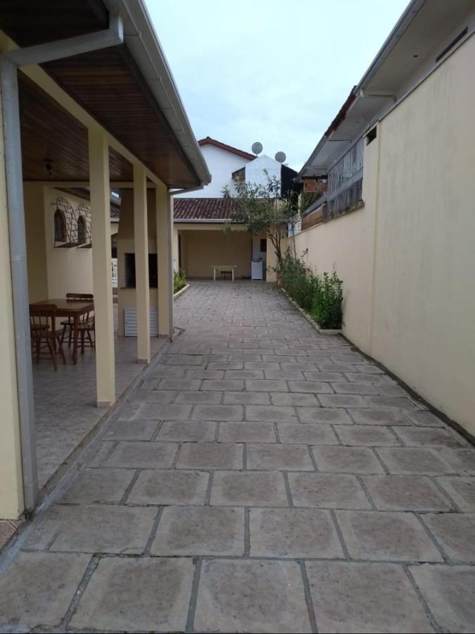 Casa Guaratuba espaçosa e confortável Exterior foto