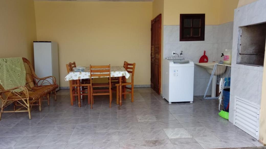 Casa Guaratuba espaçosa e confortável Exterior foto